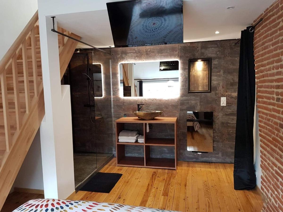 Atypical Flat Apartment